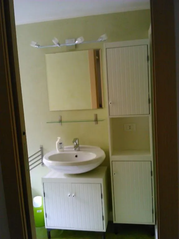 Domus Ausucium Apartment Ossuccio
